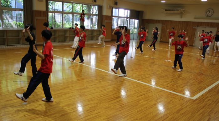 080505 体育祭パフォ練習 (102).JPG